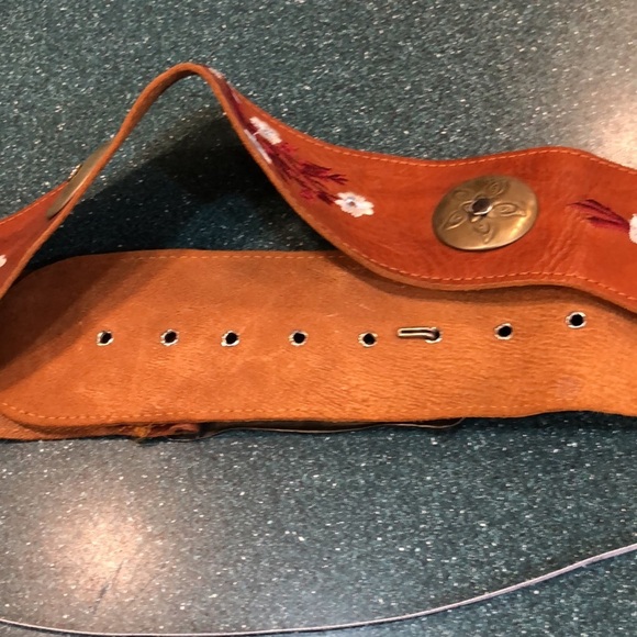 Women's Leather Belt Floral design - Picture 8 of 16